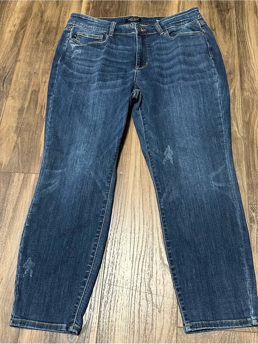 Women's Judy Blue 18W Plus  Distressed Relaxed Fit  Cropped Ankle Jeans